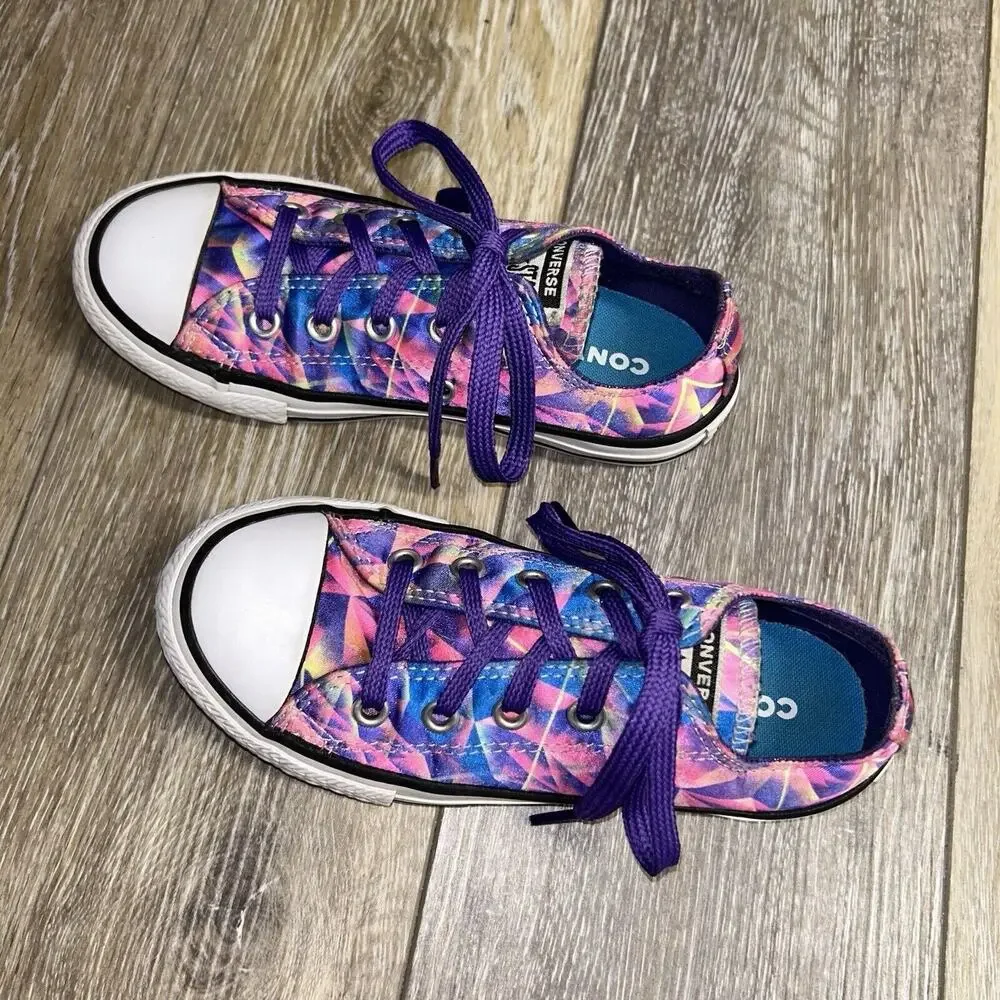 Converse previously owned